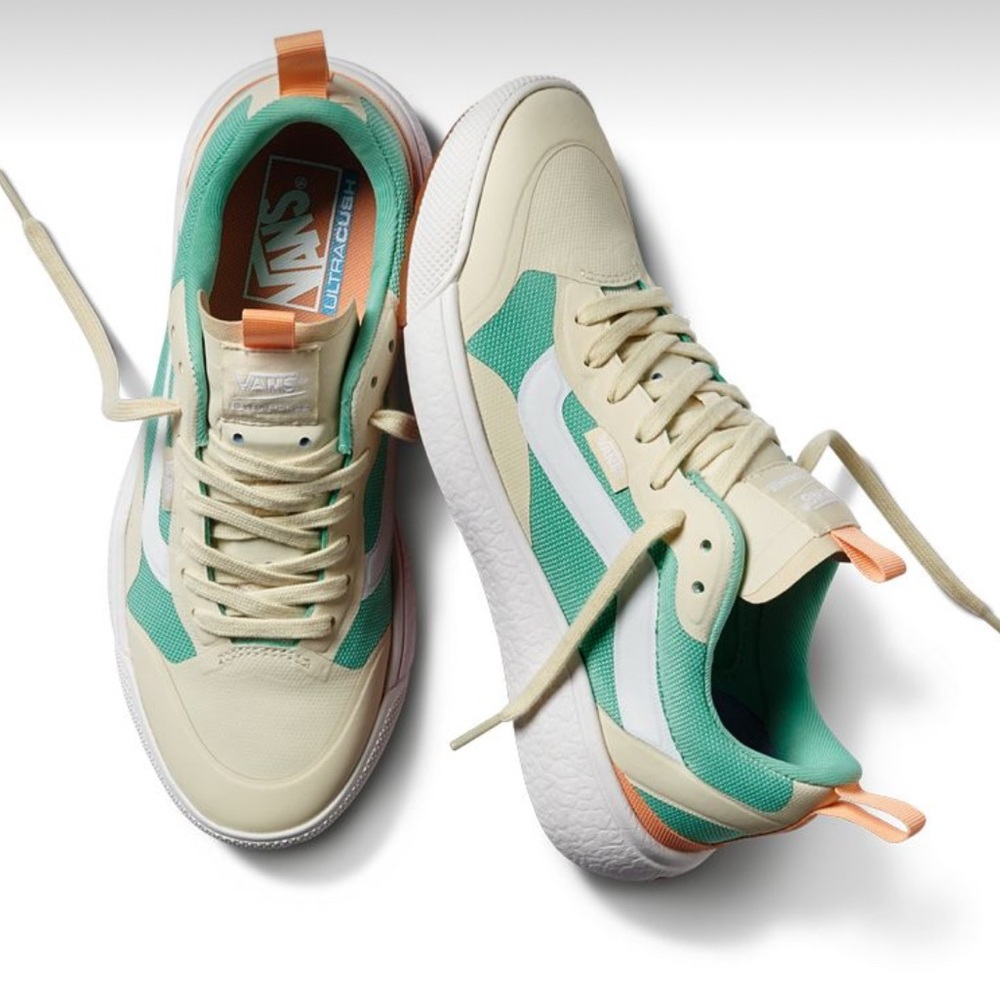 Vans Ultrarange Exo Sneakers